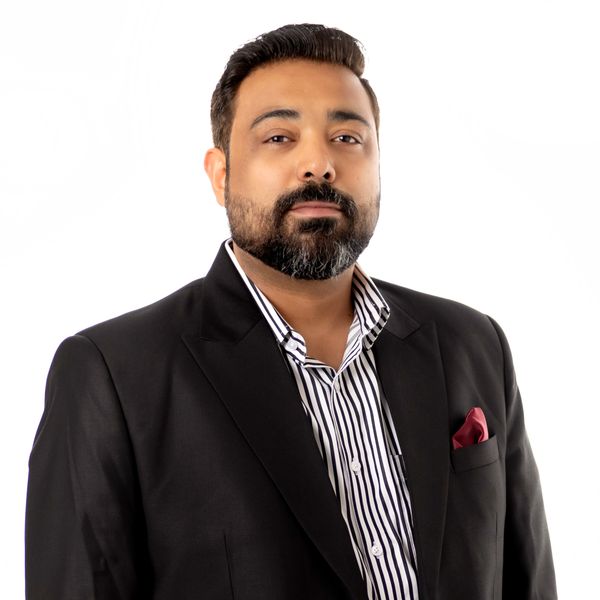 Kapil Bajaj, Associate